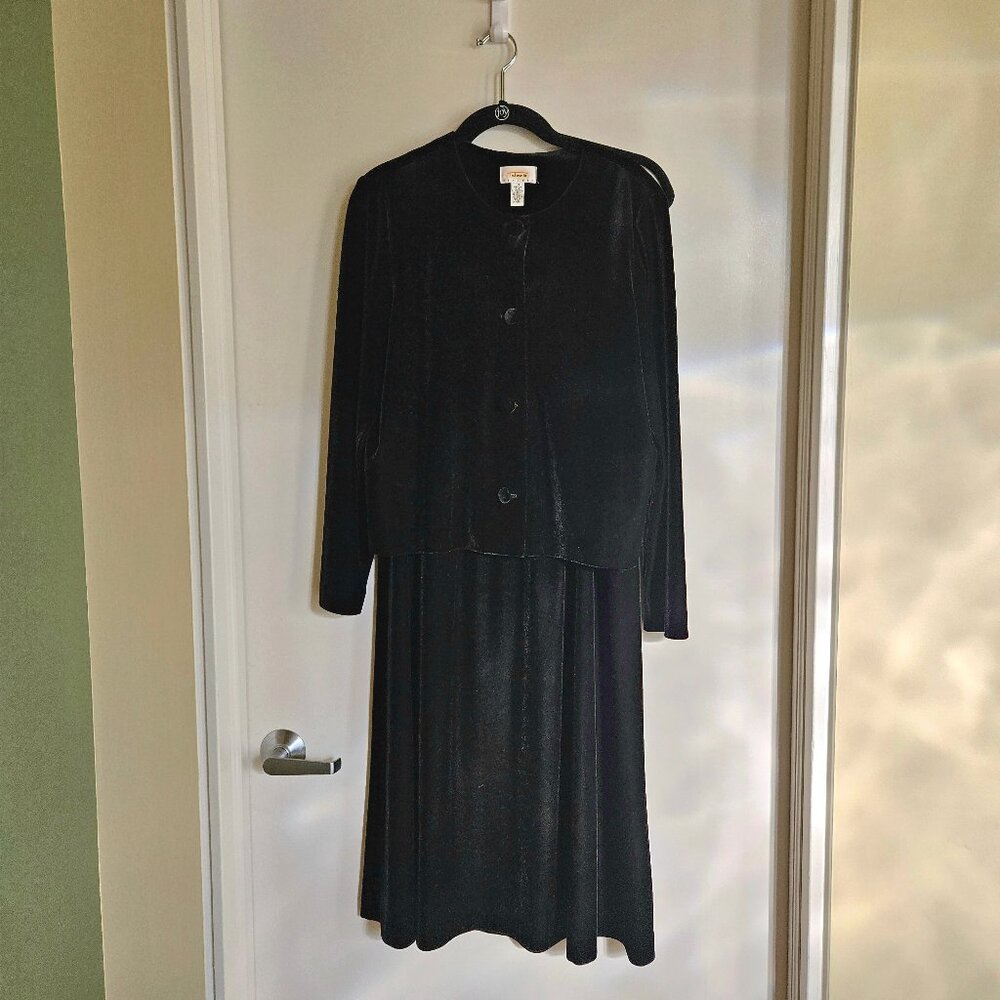 VTG Talbots petite velvet suit with jacket and skirt 14P